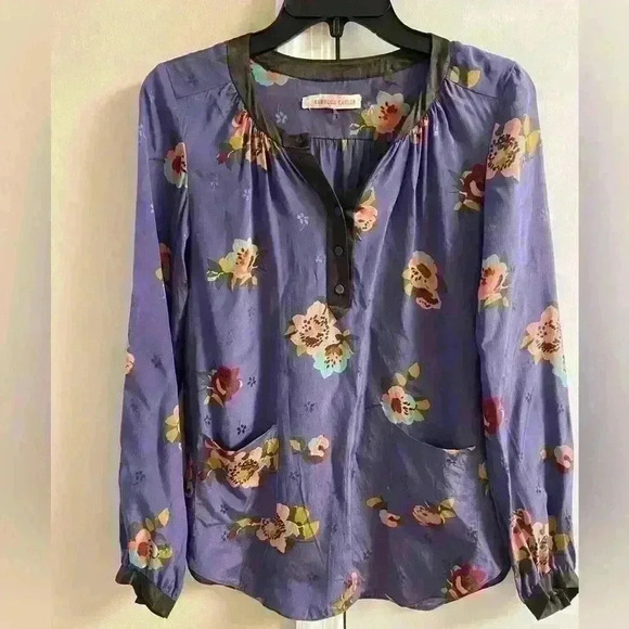 Rebecca Taylor Tops - Rebecca Taylor 100% silk 1/4 button up pop over blouse. A bit oversized Sz 2